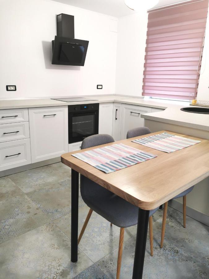 Apartment No 11 - Amarilia Apartments Constanţa Esterno foto